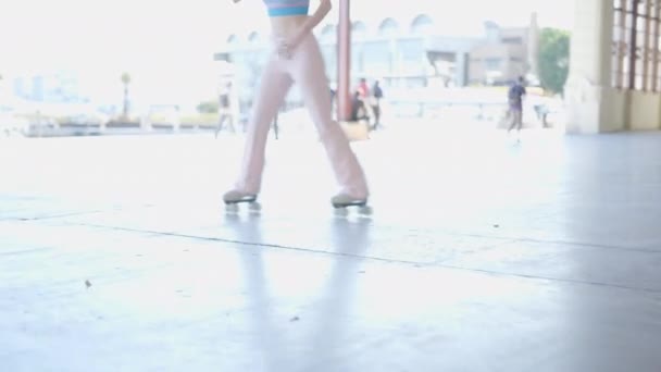 Young Dark Haired Woman Roller Skates Outdoors Tilt Floor Horizontal — Wideo stockowe