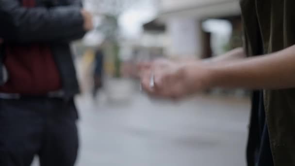 Close Shot Man Showing Cards Trick City Street Magician Man — Stock Video