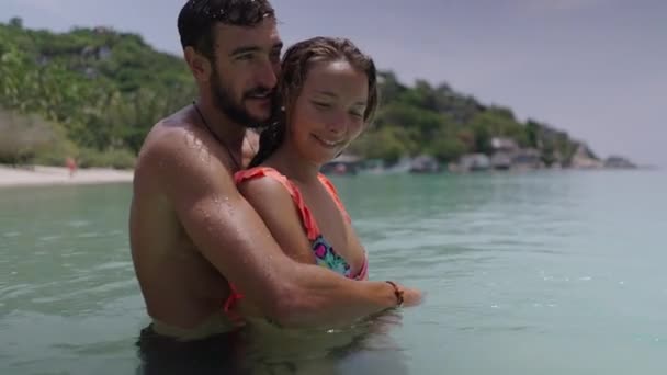 Close Shot Attractive Couple Cuddling Water Couple Spending Quality Time — Video