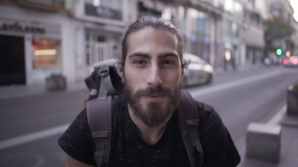Close Young Backpacker Smile Visiting City Valencia Horizonal Video — Video