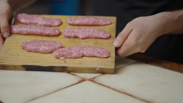 Detail Shot Unrecognizable Chef Showing Meat Cutting Board Slow Motion — ストック動画