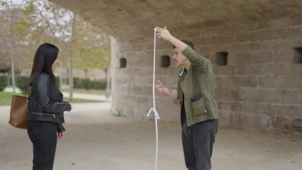 Magician Show Focus Rope Close Shot Magician Showing Rope Magic — Stok Video