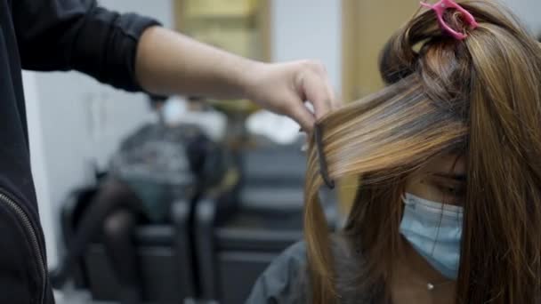Hair Straightening Technique Latinas Healthy Hair Horizontal Video — Stok video