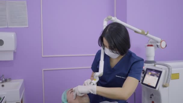 Man His Forties Getting Dermatological Procedure Beauty Salon Thailand Horizontal — Vídeo de stock