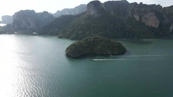 Aerial View Railay Peninsular Beach Beautiful Andaman Sea Landscape Limestone — Vídeo de stock