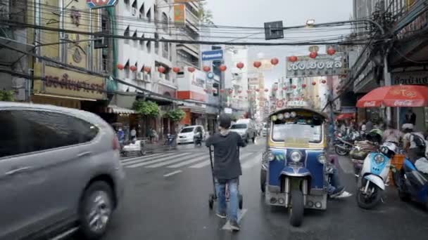 Bustling Streets Rush Hour Bangkoks Chinatown Thailand Thick Coronavirus Surge — ストック動画