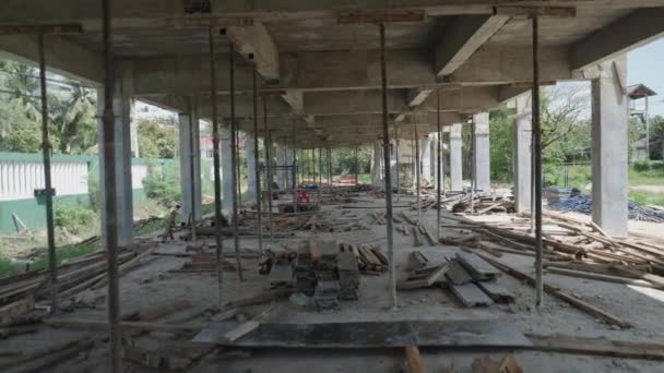 Bois Charpente Coffrages Sous Dalle Béton Bâtiment Inachevé Soutenu Par — Video