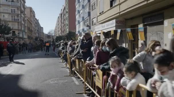 Толпа Людей Баррикадами Народном Празднике Святого Антония Аббата Валенсии Испания — стоковое видео