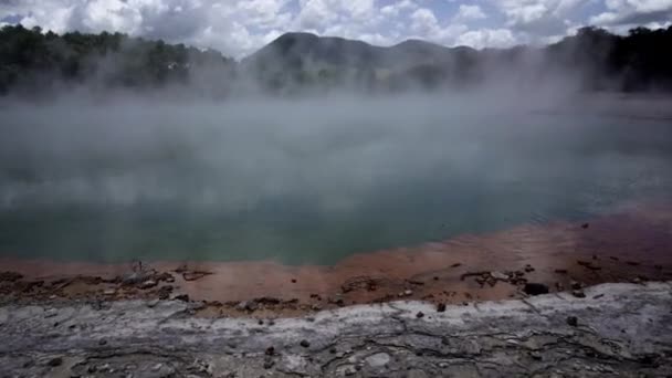 Közel Természetes Hőforrások Hegyek Rotorua Zéland Horizontal Video — Stock videók