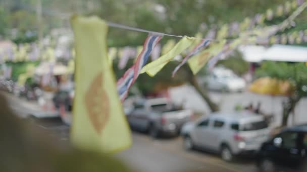 Прапори Висять Вулиці Біля Палацу Бубінг Чіангмай Таїланд Horizontal Video — стокове відео