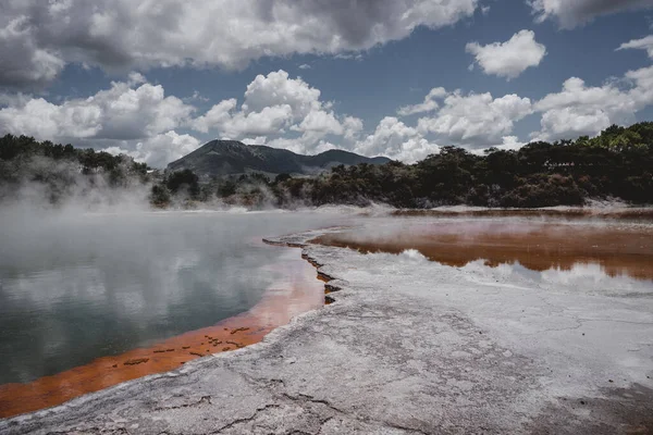 Felhők Tükröződik Víz Loago Rotorua Nature Koncepció — Stock Fotó