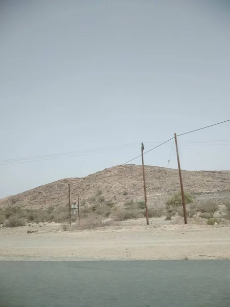 Blick Die Wüste Mit Strommasten — Stockfoto
