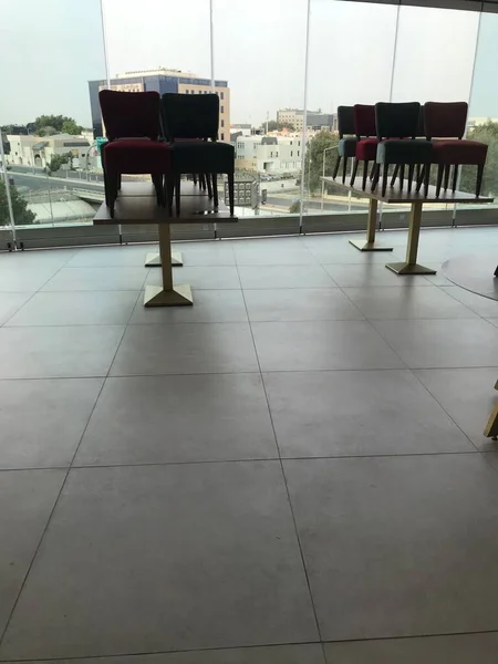 Empty Airport Chairs Tables — Fotografia de Stock
