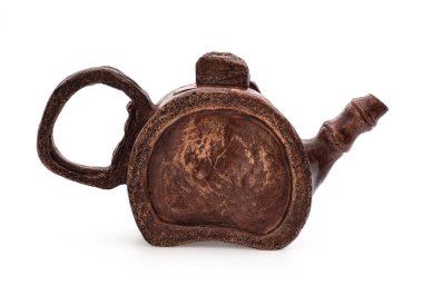 Çaydanlık kırpma yolu ile beyaz arkaplanda izole edildi.