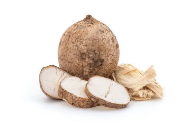 Pueraria mirifica ya da beyaz kwao krua meyvesi ve arka planda izole edilmiş dilimler. 