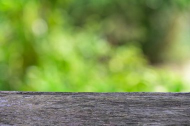 Bokeh arka planında boş eski ahşap. 