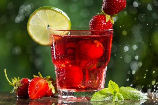 Refreshing Red Strawberry Drink Glass Addition Lime Mint Ice Cubes — Stock Photo, Image