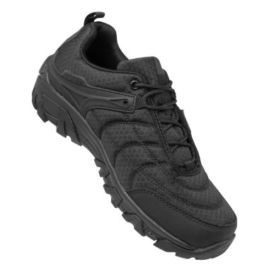 Siyah spor ayakkabılar, günlük yürüyüş ve koşu için, bir parmak üzerinde durur, sanki yürüyormuş gibi, beyaz bir arka planda, izole