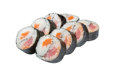 Çin böreği, suşi beyaz bir zemin üzerine dizilmiş, Japon yemeği, yosun, pirinç ve balığa sarılmış, sebze ve wasabi, izole edilmiş