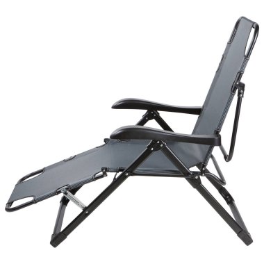 Gri çizgili kumaşlı şezlong, beyaz arka planda yan görünüm, izole