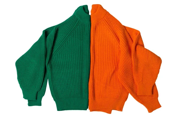 Due Maglioni Lana Arancione Verde Piegati Metà Come Fossero Bicolore — Foto Stock