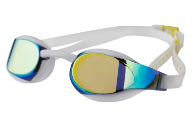 Yüzme gözlükleri aynalı lensler ve beyaz silikon kayış ve çerçeve, beyaz bir arka planda, izole