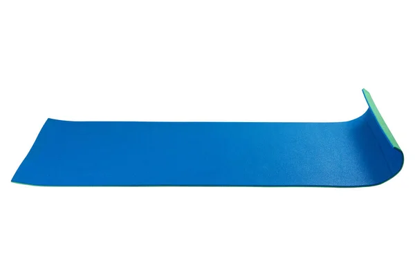 Kék Karemát Vagy Fitness Mat Fekszik Vízszintesen Kibontva Fehér Alapon — Stock Fotó