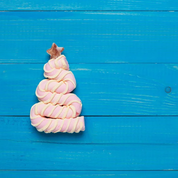 Blue Boards Marshmallow Shape Christmas Tree Concept — Stock Photo, Image
