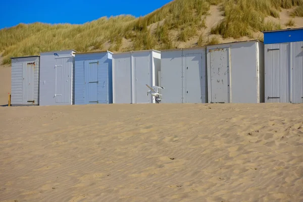 Kuzey Denizi 'ndeki küçük sahil kulübeleri