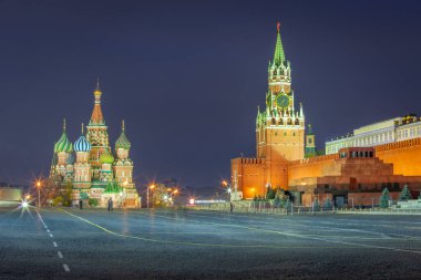 St. Basil s Cathedral at dawn in Beautiful Red Square, Moscow, Russia