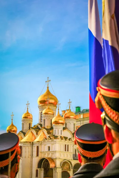 Red Army Soldiers Parade Kremlin Orthodox Church Moscow Russia — Stockfoto