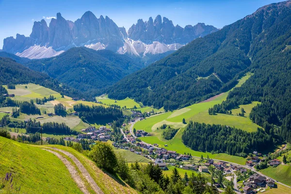 Val Funes Sainte Madeleine Soignée Alpes Dolomites Dans Nord Italie — Photo