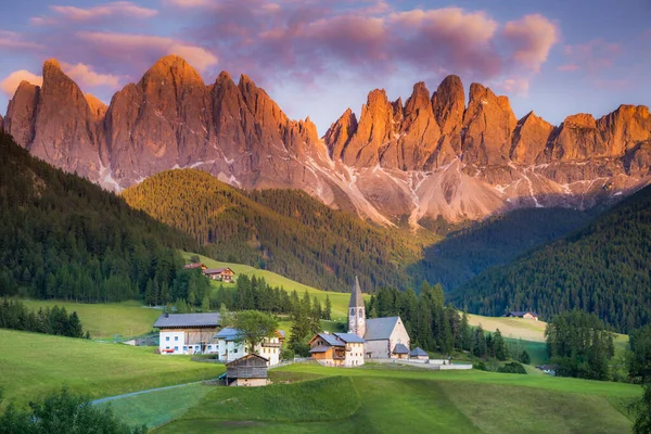 Magdalena Village Famous Church Val Funes Sunset Dolomites Italy — Photo