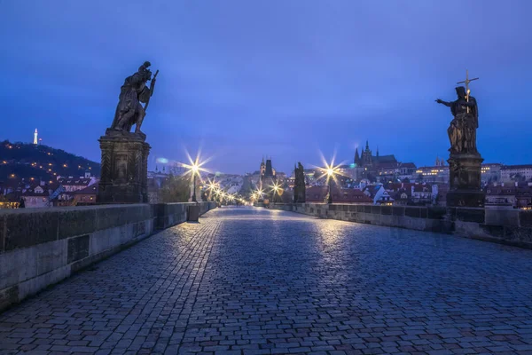 Most Karola Oświetlony Świcie Stare Miasto Pradze Czechy — Zdjęcie stockowe