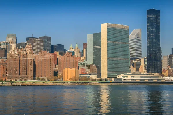 Sede Las Naciones Unidas Horizonte Manhattan Desde Río Hudson Paisaje —  Fotos de Stock