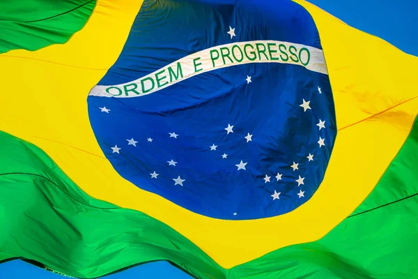 Brasiliens Nationalflagge Blauen Himmel Brasilia Südamerika — Stockfoto