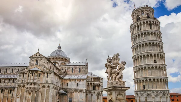 Plaza Del Milagro Catedral Duomo Torre Inclinada Pisa Cielo Dramático —  Fotos de Stock