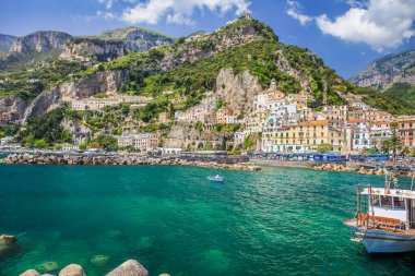 Idyllic Amalfi şehir merkezi, İtalya 'nın Amalfi sahili, Güney Avrupa