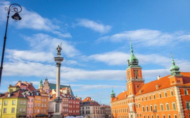 Huzurlu günbatımında Eski Şehir Meydanı, Polonya, Doğu Avrupa