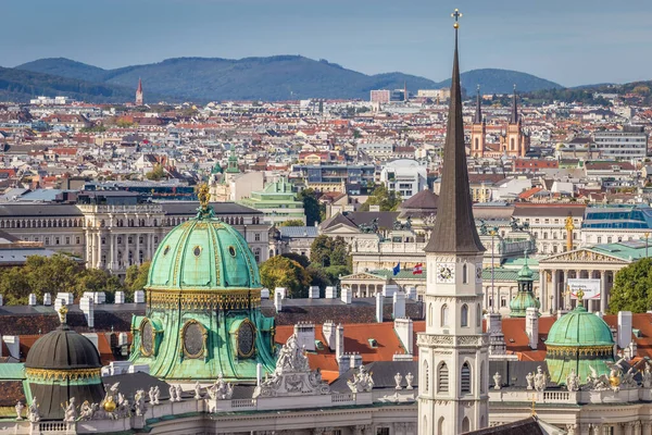 Cityscape Centro Cidade Velha Viena Com Cúpulas Torres Dia Ensolarado — Fotografia de Stock