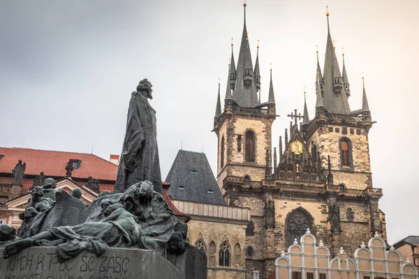 Rynek Starego Miasta Pradze Gotycka Katedra Tynie Świcie Czechy — Zdjęcie stockowe
