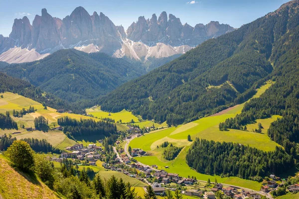 Val Funes Sainte Madeleine Soignée Alpes Dolomites Dans Nord Italie — Photo