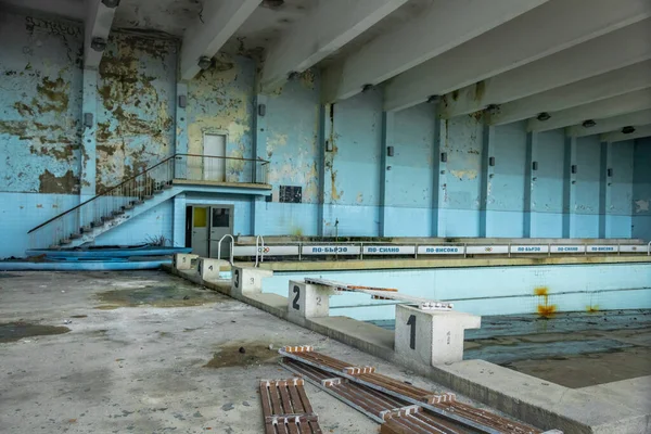 Area Interna Abbandonata Edificio Con Piscina Abbandonata Come Chernobyl Bulgaria — Foto Stock