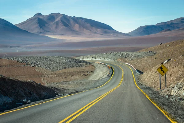 Country Road Atacama Desert Volcanic Arid Landscape Northern Chile Border — Foto de Stock