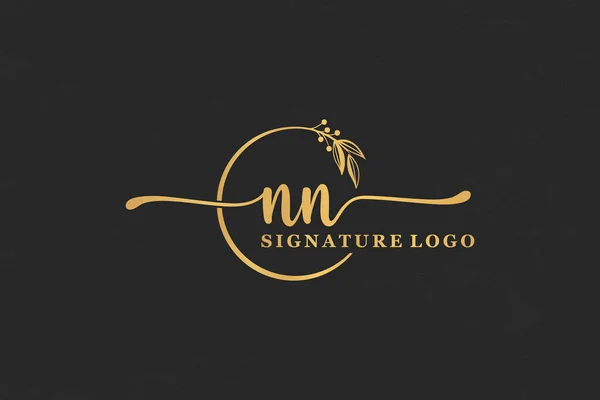 Golden Signature Initial Letter Golden Signature Handwriting Vector Logo Design — Archivo Imágenes Vectoriales