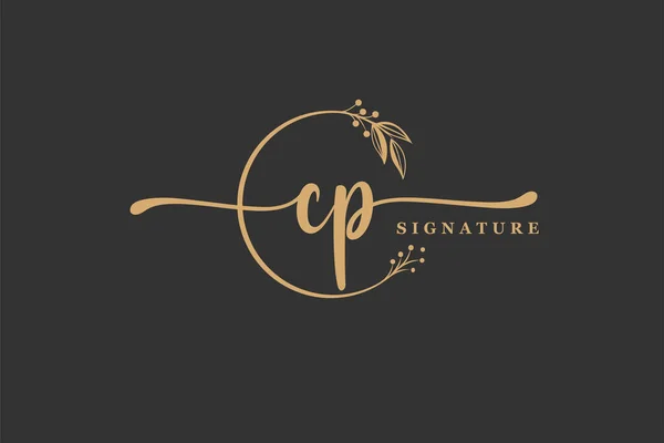 Luxury Gold Signature Initial Logo Design Isolated Leaf Flower — Vettoriale Stock