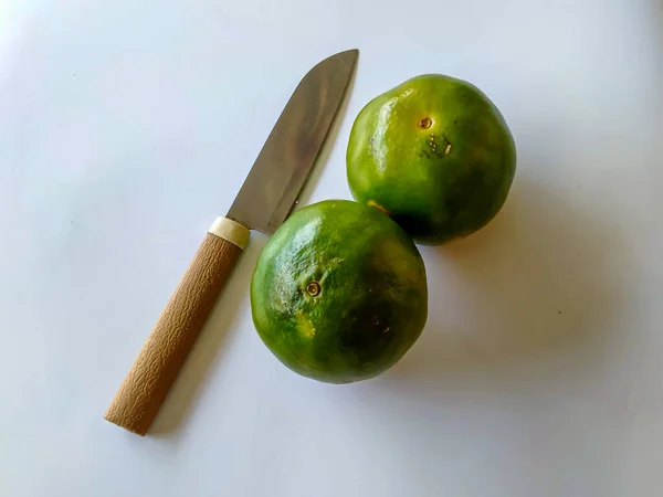 Fruto Mandarina Indonesia Cuchillo Aislado Blanco —  Fotos de Stock