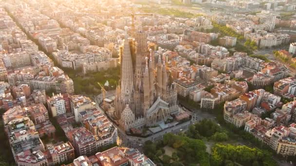 Vista Aérea Catedral Sagrada Família Barcelona Catalunha Espanha Voando Torno — Vídeo de Stock