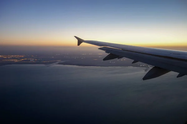 Sonnenaufgang Sonnenuntergang Aus Dem Flugzeugfenster Flug Die Nacht — Stockfoto