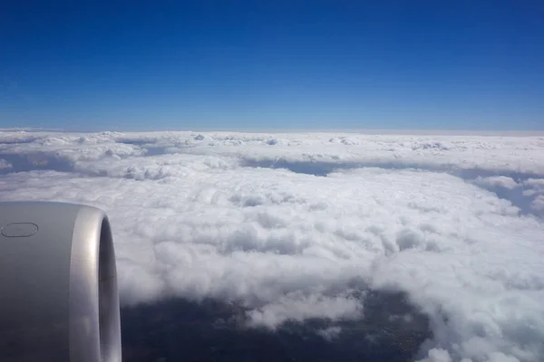 비행기 창에서 바라본 — 스톡 사진